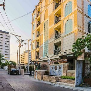 Aspira Hana Executive Apartment Thonglor